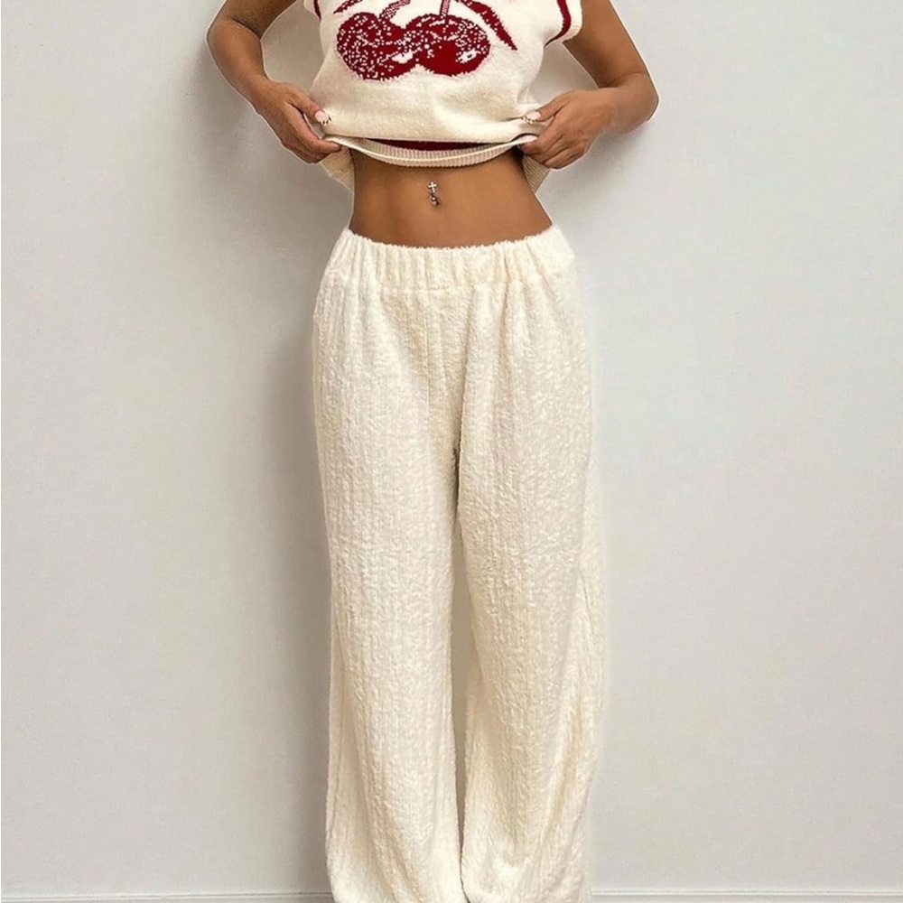 Cherry Women's Sleevless Sweater - image 2